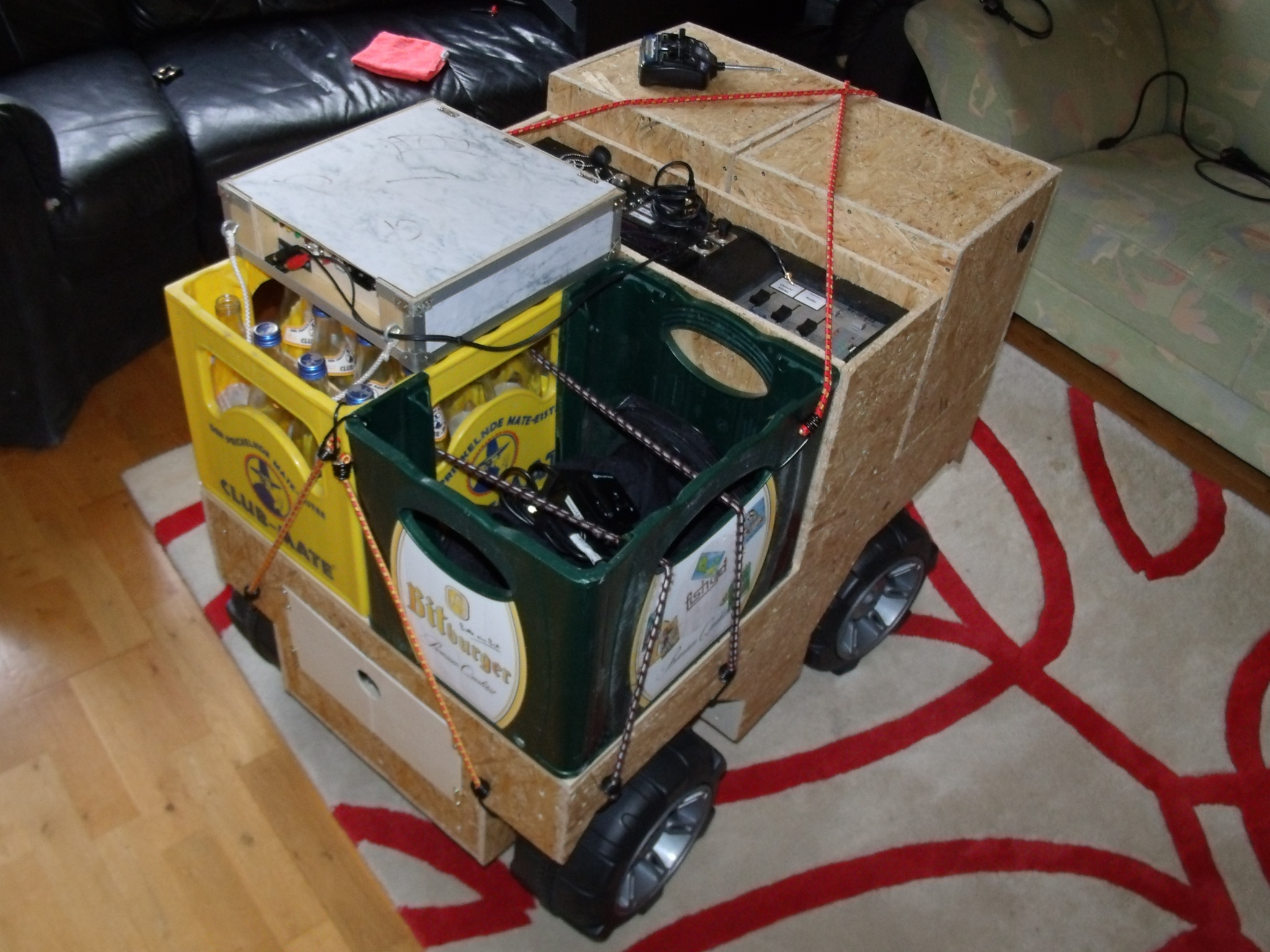 Rohbau ohne Farbe der Box 4.0